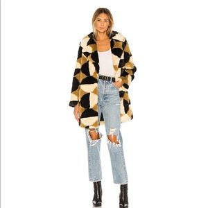 REVOLVE  Coat in Cream Multi
House of Harlow 1960